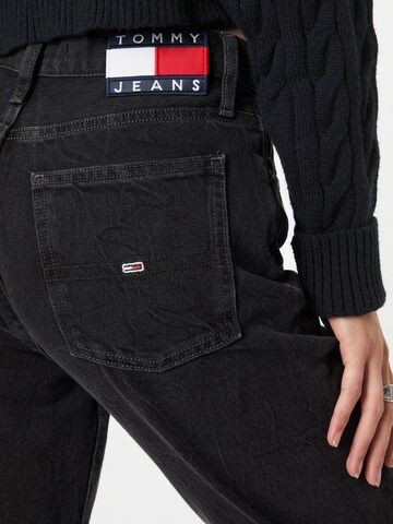 Tommy Jeans Tapered Jeans 'IZZIE' in Black