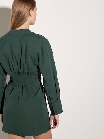 Robe ' ' Apricot en vert