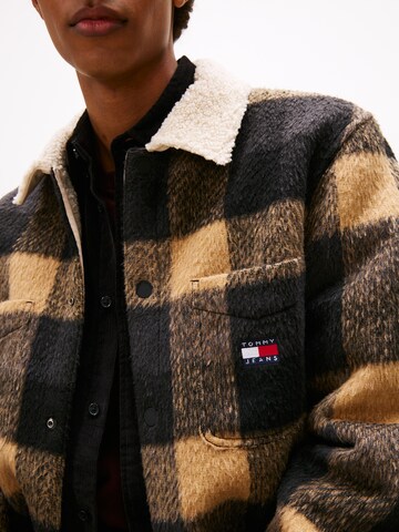 Geacă de primăvară-toamnă de la Tommy Jeans pe negru