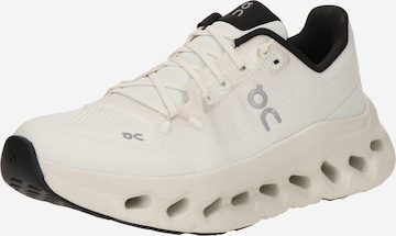 Baskets basses 'Cloudtilt' On en gris : devant