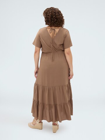 Robe Fiorella Rubino en marron
