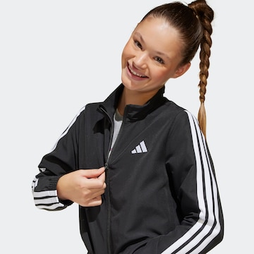 Geacă sport 'Essentials' de la ADIDAS SPORTSWEAR pe negru