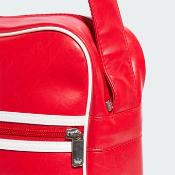ADIDAS ORIGINALS Schoudertas 'Og Airliner' in Rood