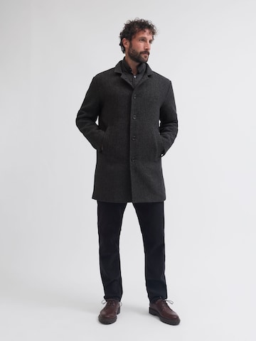 Portland Outerwear Company Between-seasons coat in Grey