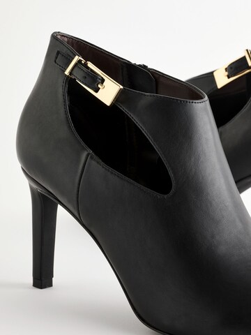 Next Pumps 'Forever' in Black