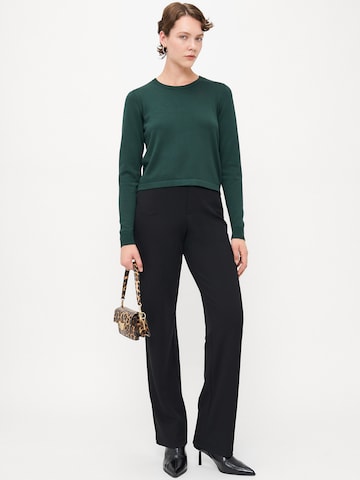 Vero Moda Tall Sweter 'VMSILJE' w kolorze zielony