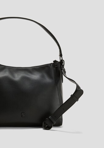 s.Oliver Shoulder Bag in Black