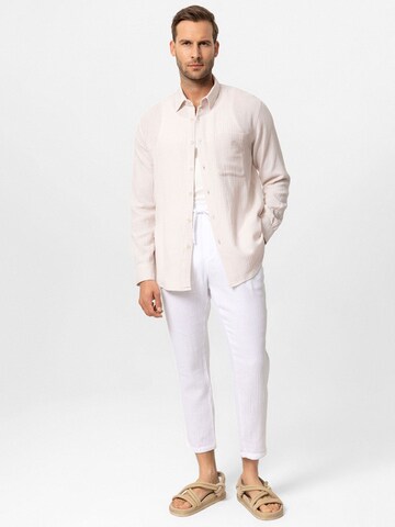 Antioch - Ajuste regular Camisa en beige