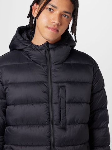 UNITED COLORS OF BENETTON Winter Jacket in Black