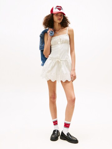 Robe Tommy Jeans en blanc