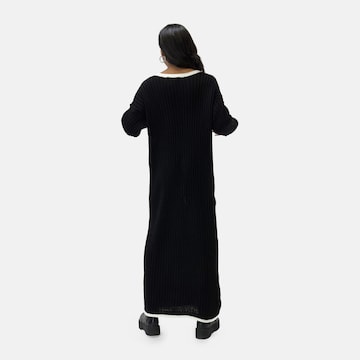 Elara Strickkleid in Schwarz