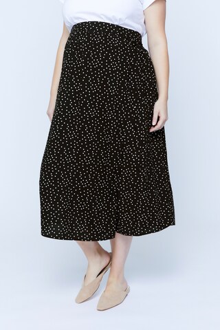 Ulla Popken Skirt in Black: front