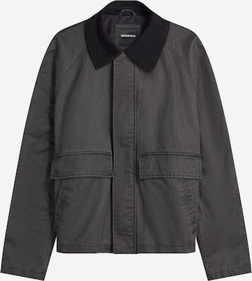 BershkaPrijelazna jakna - crna boja: prednji dio