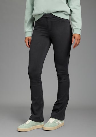 ARIZONA Flared Jeggings in Black