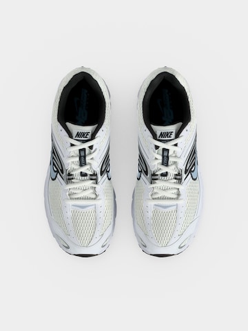 balta Nike Sportswear Sportbačiai be auliuko 'AIR MAX MOTO 2K'