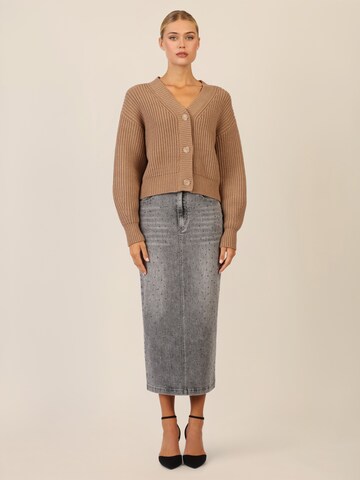 APART Knit Cardigan in Brown