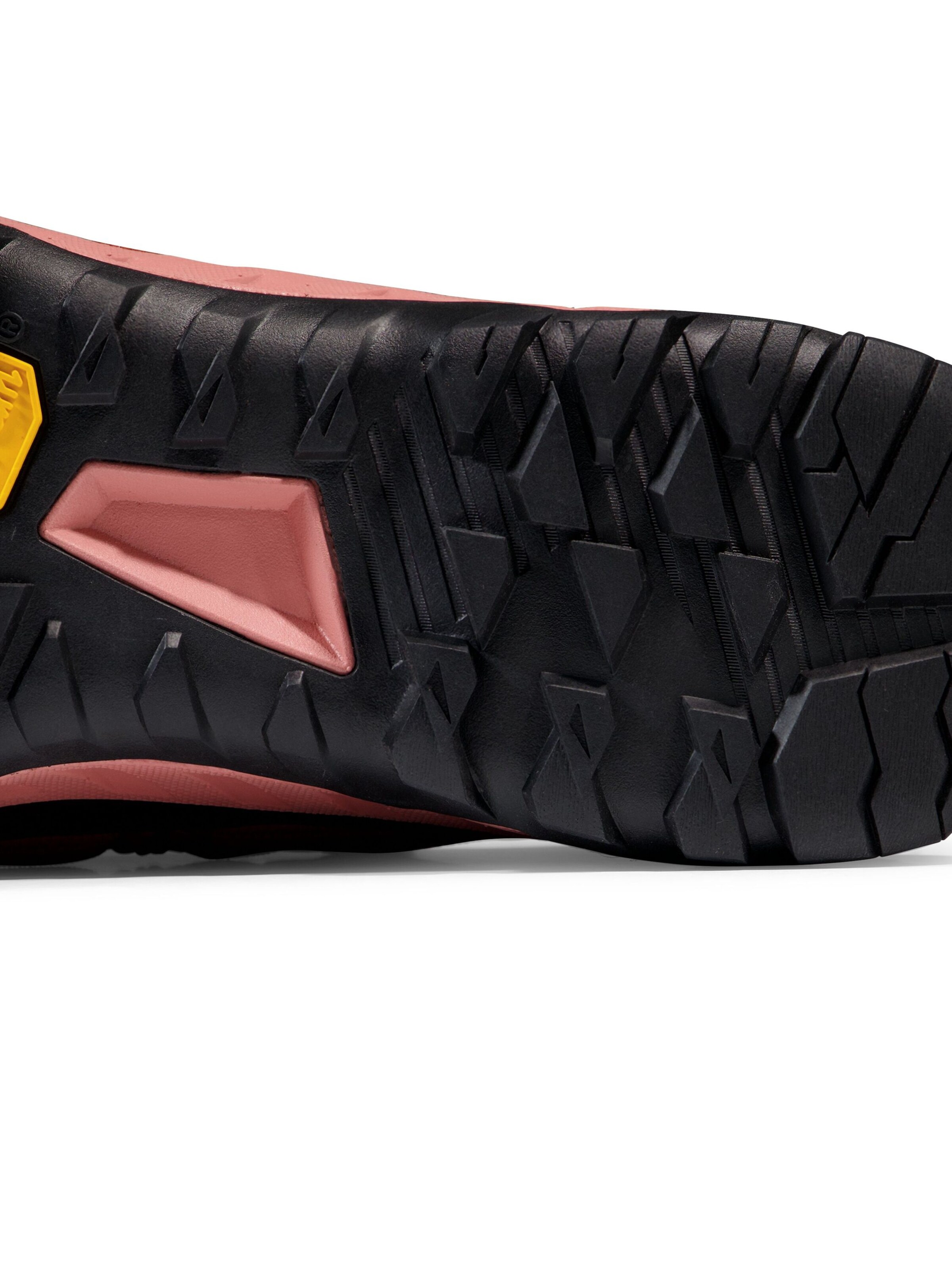 MAMMUT Flats in Orange