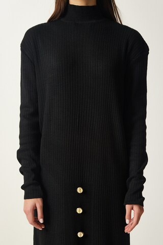 Happiness İstanbul Strikkjole i sort