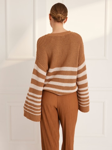 Guido Maria Kretschmer Women Sweater in Brown