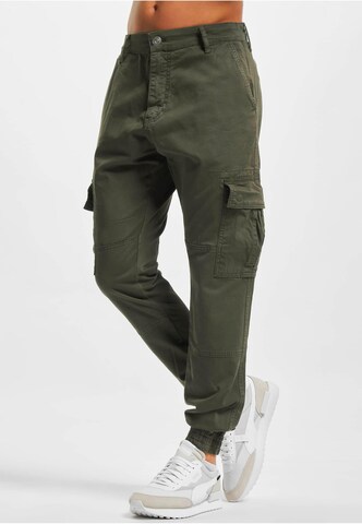 2Y Premium Tapered Cargo Jeans in Green