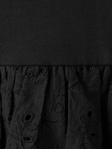 Rochie 'AMARA' de la MANGO pe negru