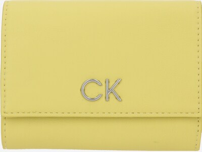 Calvin Klein Porte-monnaies en jaune, Vue avec produit