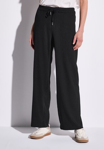STREET ONE Loosefit Hose in Schwarz: Vorderseite