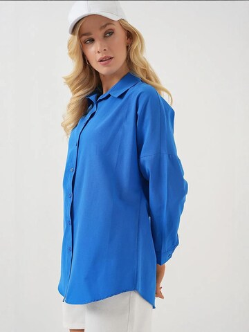 Bigdart Blouse in Blue