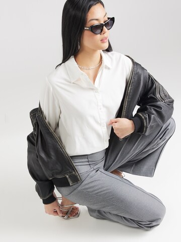 Camicia da donna 'ONLBerit' di ONLY in bianco