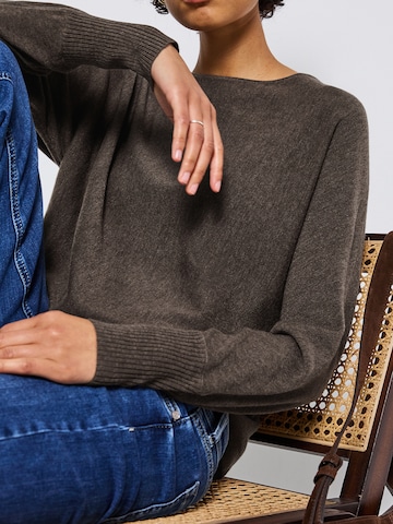 STREET ONE Pullover 'Dolman' i brun