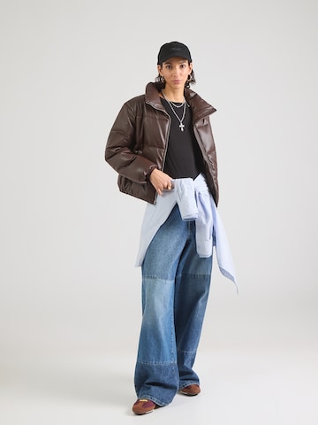 Abercrombie & Fitch - Chaqueta de invierno en marrón