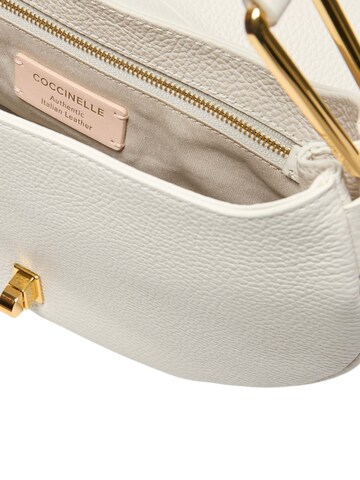 Coccinelle Handtasche 'COCCINELLE MAGIE' in Weiß