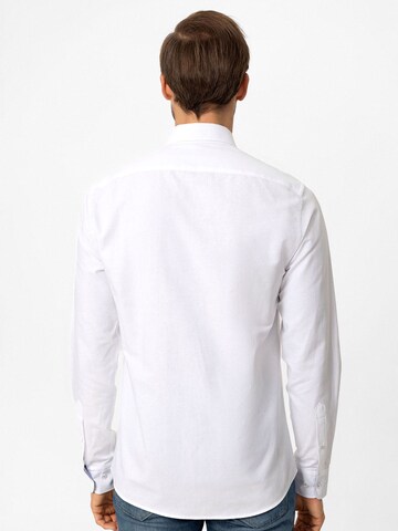 Coupe regular Chemise Dandalo en blanc