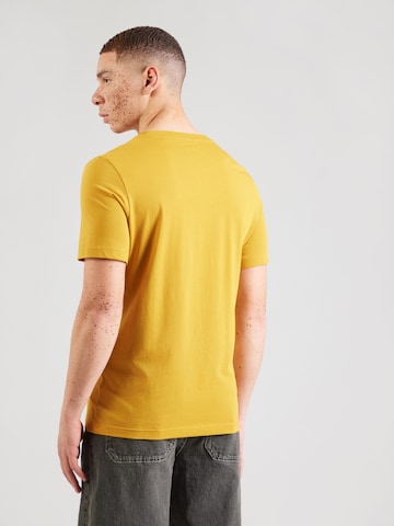 s.Oliver Särk, värv kollane