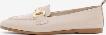 Chaussure basse Derimod en beige : devant