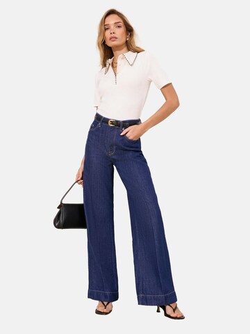 Lipsy Футболка в Бежевый