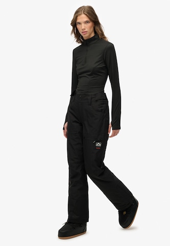 Regular Pantalon de sport Superdry en rose