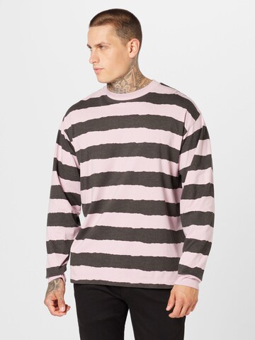 Levi's Skateboarding Shirt 'Skate Graphic Box LS Tee' in Pink: front