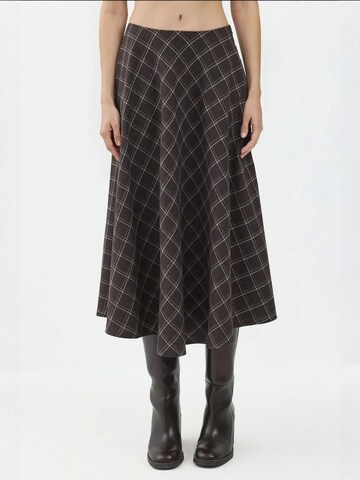 Hiccup - Saia em castanho: frente