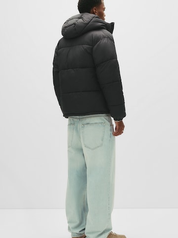Veste d’hiver Pull&Bear en noir