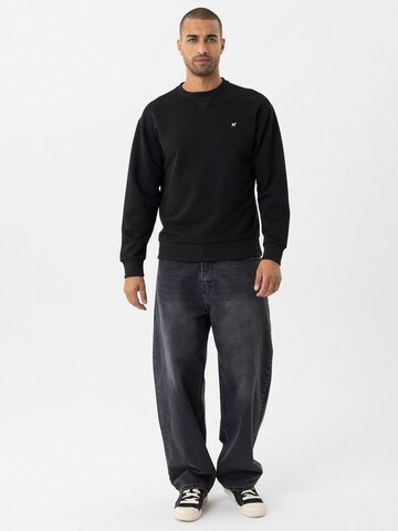 Williot Sweatshirt 'HOLMAN' in Black