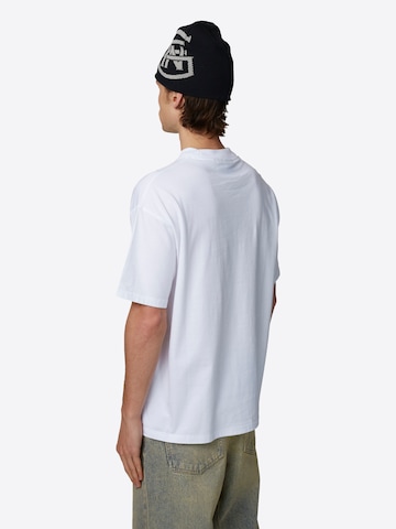 Good For Nothing Bluser & t-shirts 'Tee' i hvid