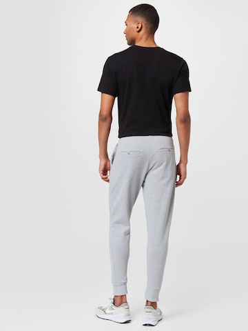 WESTMARK LONDON Tapered Παντελόνι σε γκρι