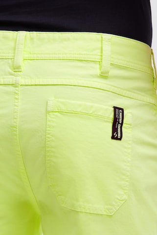 CAMP DAVID Regular Pants in Green