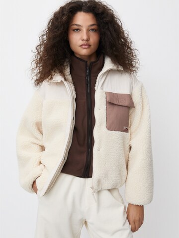 Pull&Bear Between-Season Jacket in Beige: front