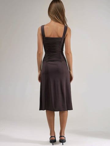 Robe Hiccup en marron