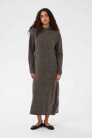 SOAKED IN LUXURY Strikkjole 'SLMiya' i grå: forside