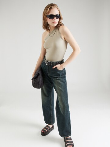 WEEKDAY Top in Beige