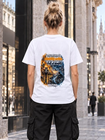 LUNØIR Studio Shirt 'Certainty and Doubt – EN'‌‌ in Weiß