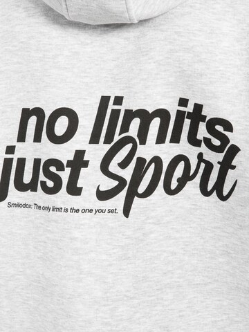 Veste de survêtement 'Fortes' Smilodox en gris